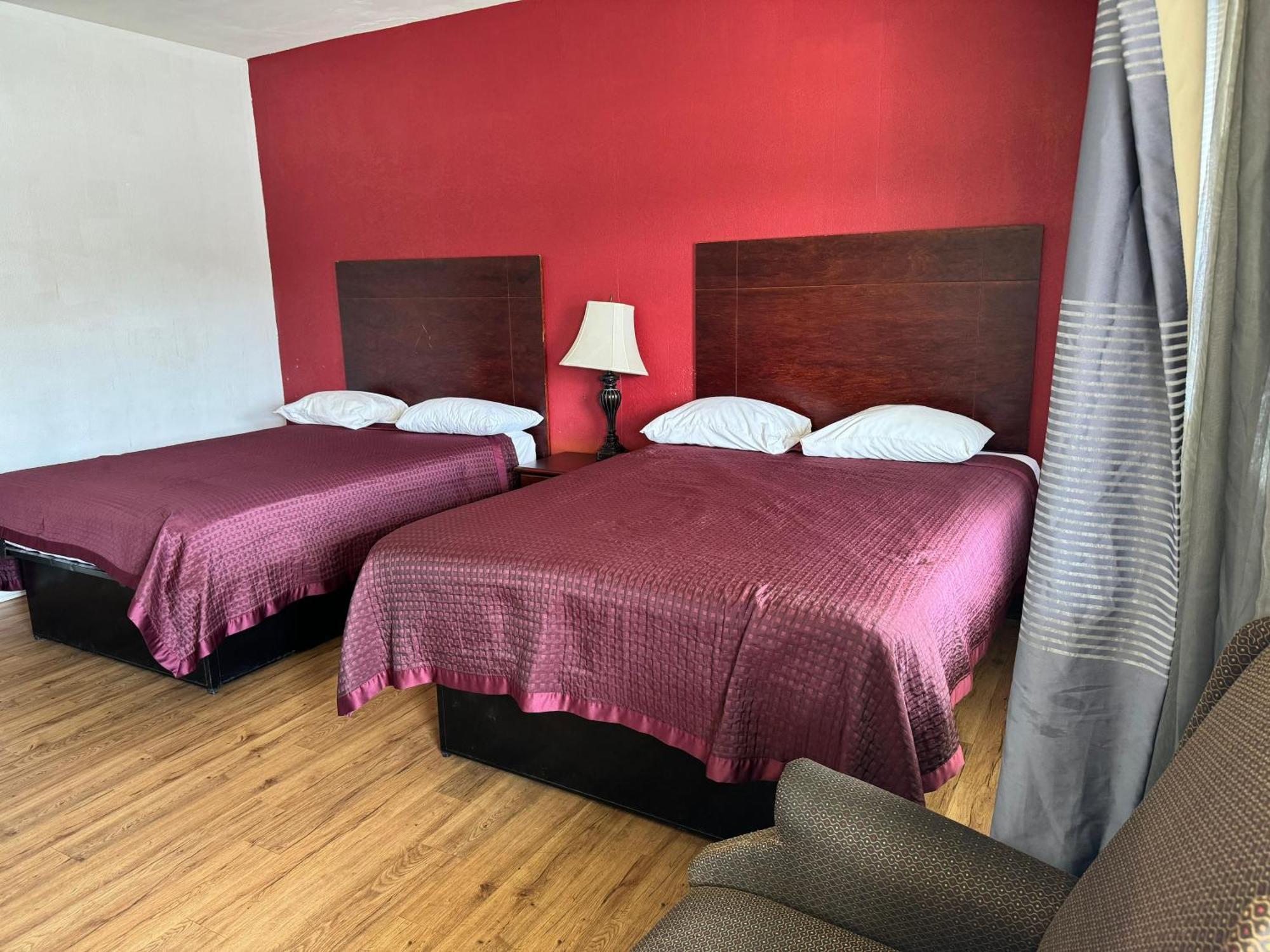 Travel Inn By Oyo Danville Us-29 Eksteriør billede