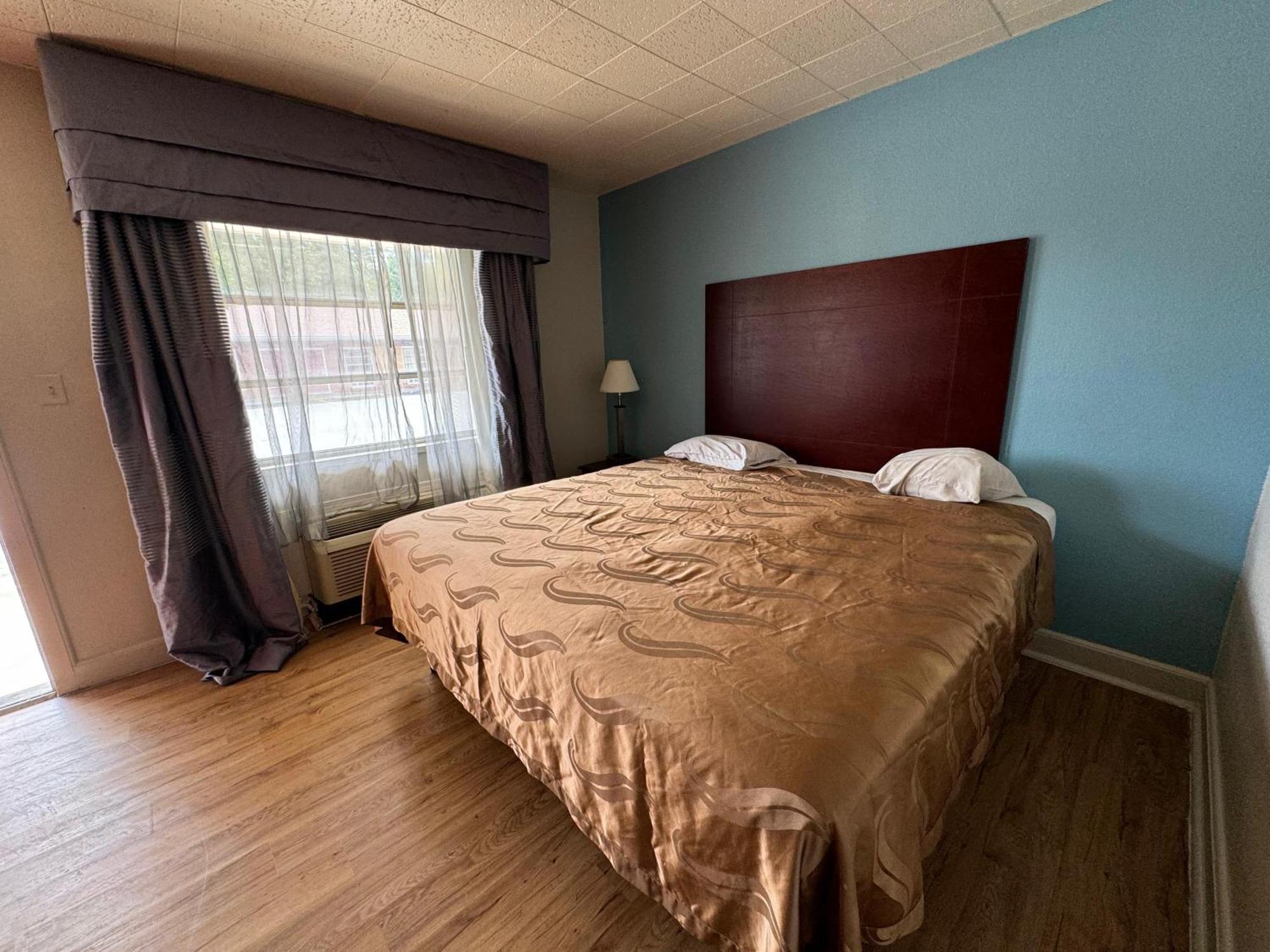 Travel Inn By Oyo Danville Us-29 Eksteriør billede
